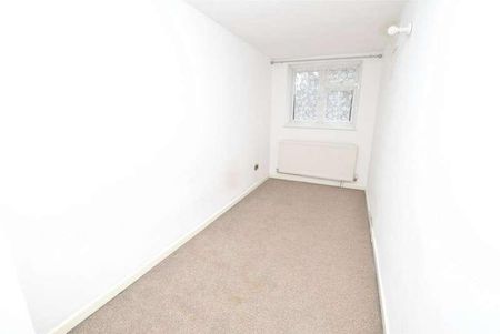 George Street, Romford, Essex, RM1 - Photo 3