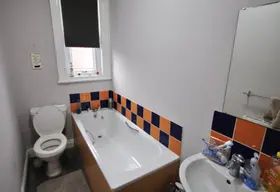 5 Bed - 20 Grimthorpe Street, Headingley, Leeds - LS6 3JU - Student - Photo 5