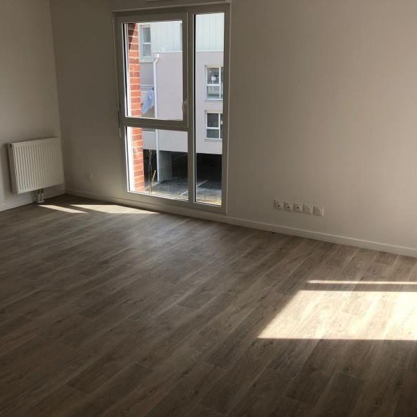 Location Appartement 2 pièces 46m² SECLIN 59113 - Photo 1