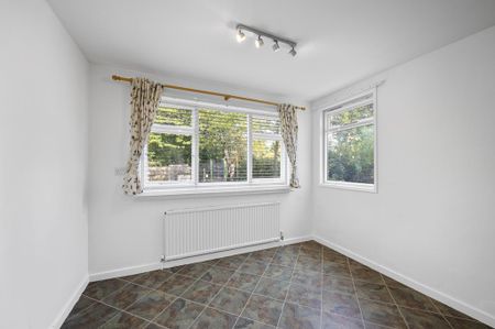 5 bedroom semi-detached house to rent - Photo 5