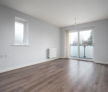 10 Swan Road, West Drayton, UB7 - Photo 2