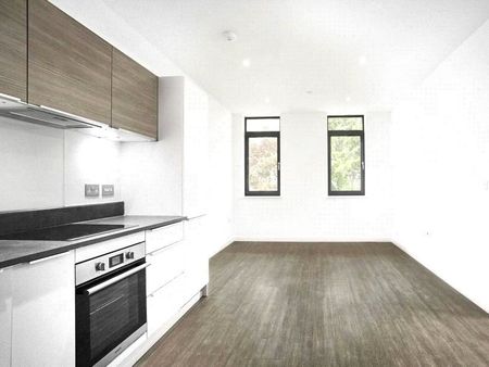 Fleet Road, Fleet, Hampshire, GU51 - Photo 3