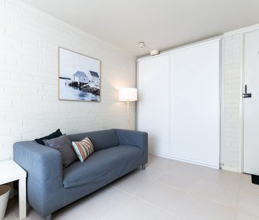 Furnished Studio in Ideal East Perth Location - Photo 2