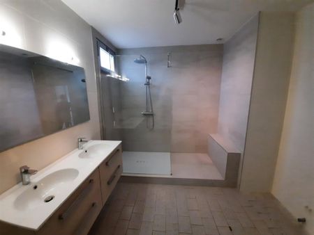 Maison T7 à louer Guignen - 184 m² - Photo 4