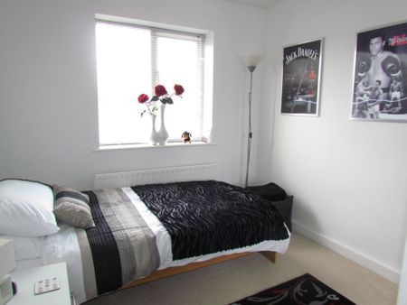 2 bedroom flat to rent - Photo 3