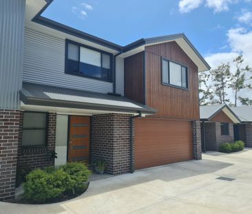 Distinguished Townhouse in a Gated Complex - Photo 4