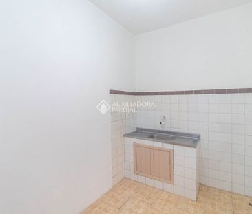 Casa com 3 quartos e 45m² para alugar em Bom Fim, Porto Alegre. - Photo 2
