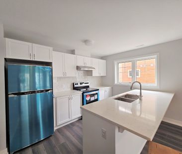 For Lease - 200 Anyolite Private, Barrhaven, Ontario - Photo 4