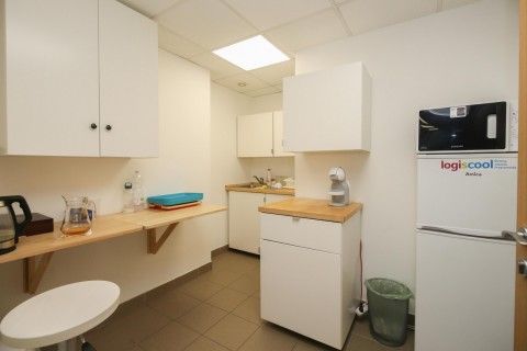 Árpád út, Office - Fotó 1