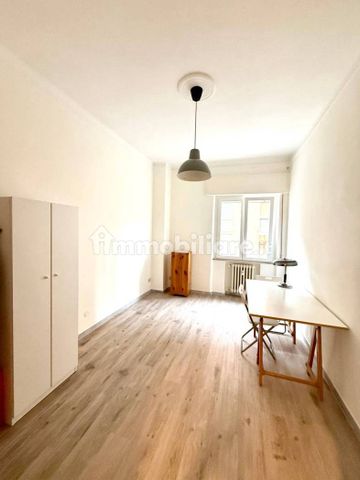 Appartamento ottimo stato, secondo piano, Adriatico, Ancona - Photo 2