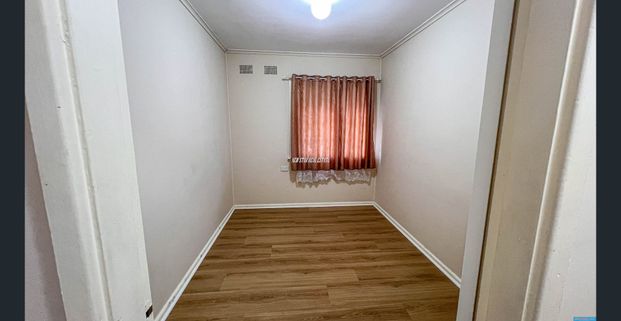 Well presented 3 bedrooms brick veneer home - Photo 1