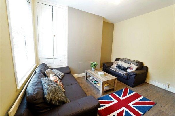 5 bedroom house to rent - Photo 1