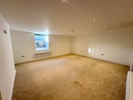 Middleton House - Photo 3