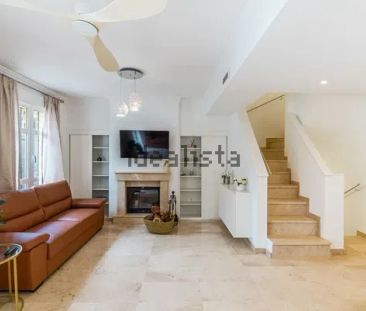 Alquiler de chalet adosado en Calle Ana de Austria - Photo 3