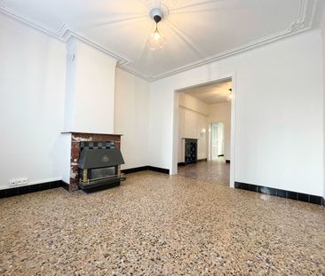 Instapklare woning met 3 slaapkamers en garage nabij het centrum va... - Photo 1