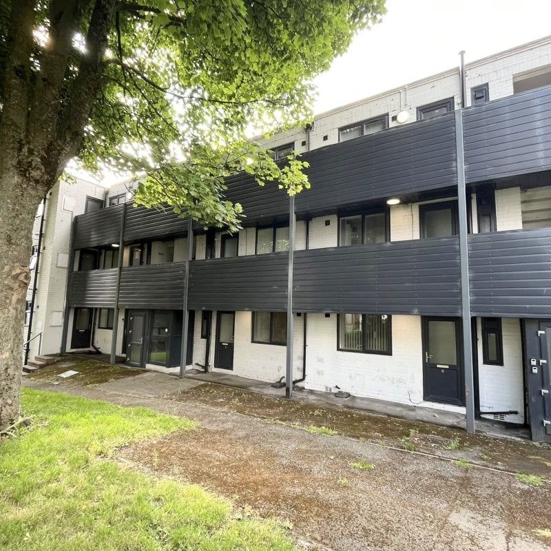 West Parade Flats - Photo 1