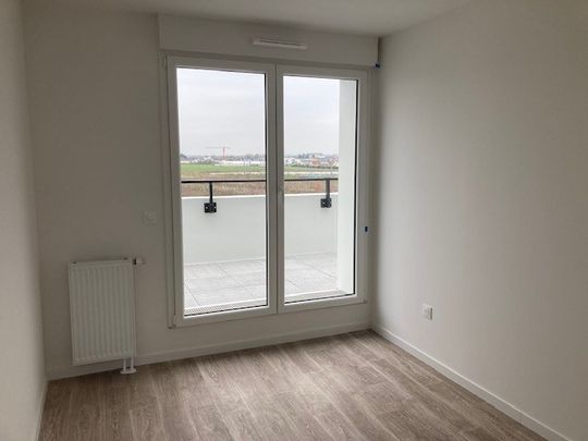 Location Appartement 4 pièces 92m² FLEURY SUR ORNE 14123 - Photo 1