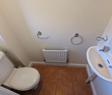 4 bedroom detached house to rent - Photo 6