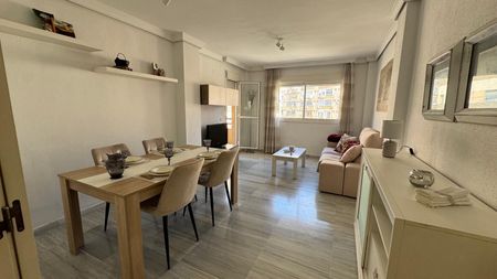 Piso de alquiler en Ayuntamiento - Photo 5