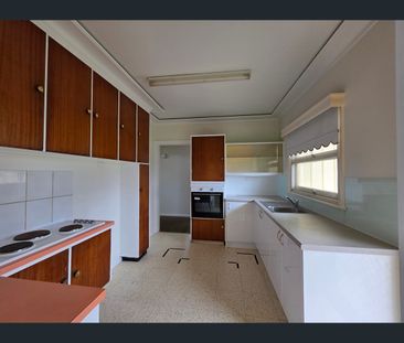 24 Kanangra Drive, Taree, NSW 2430 - Photo 3