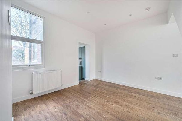 Scotland Green Road, Enfield, EN3 - Photo 1