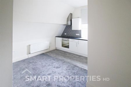 93 New North Road, Huddersfield - Photo 2