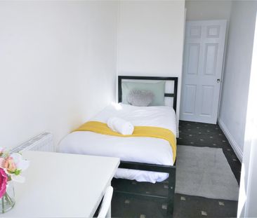 Christchurch Road, Bournemouth - Photo 1