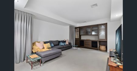 Luxury Beachfront House - Photo 3