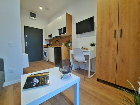 Na wynajem kawalerka w samym Centrum Katowic 16 m² - Фото 4