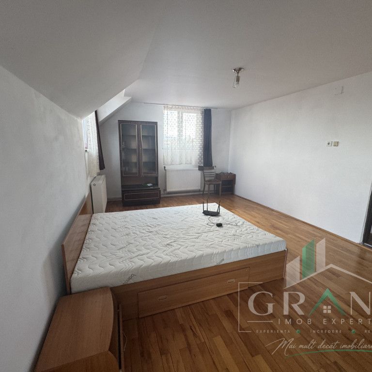 Casă 280 MP | 4 Camere | 4 Băi | 2 Bucătării | Garaj | M - Photo 1