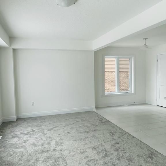 For Lease - 157 Stonebrook Way Unit# Main & 2nd, Grey Highlands, Ontario - Photo 1