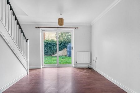 2 bedroom end of terrace house to rent - Photo 2