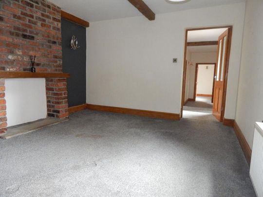 3 bedroom semi-detached house to rent - Photo 1