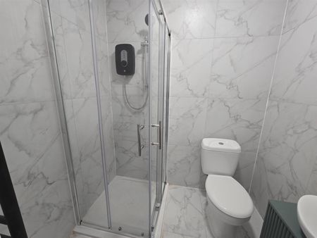 Ash Road, Aldershot GU12, London - Photo 4