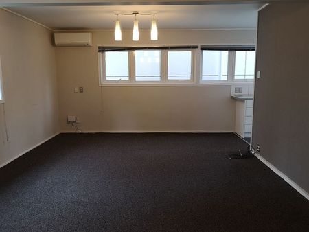 Centrally located 2BR Flat in Johnsonville - Photo 5