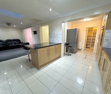 Heston Road, Greater London, TW5 - Photo 3