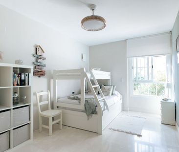 2 room luxury Apartment for rent in Marbella, Andalusia - Photo 5