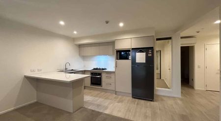 Modern Two Bedroom Apartment plus Garage - Photo 2