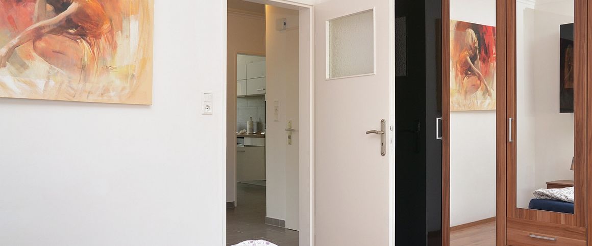 Hochwertige, möblierte Wohnung in schöner Lage in Köln-Deutz - Foto 1