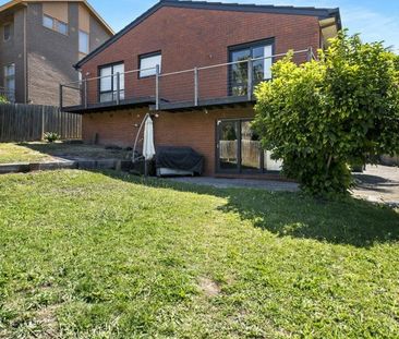 When Size & Location Is Supreme - Photo 5