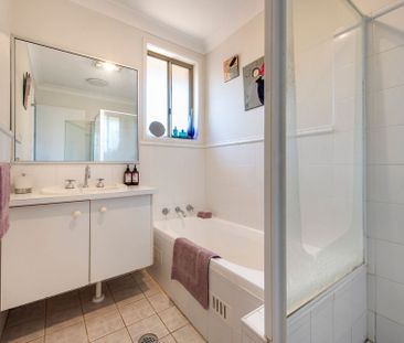 NEAT & TIDY FOUR BEDROOM HOME IN GREAT LOCATION! - Photo 6