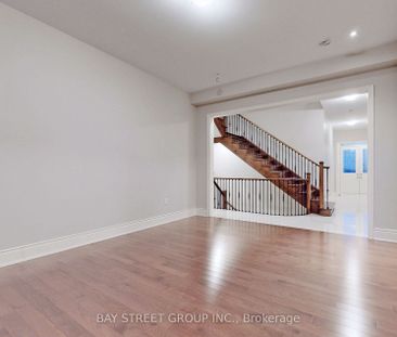 For Lease - 423 Threshing Mill Boulevard, Oakville, Ontario - Photo 2