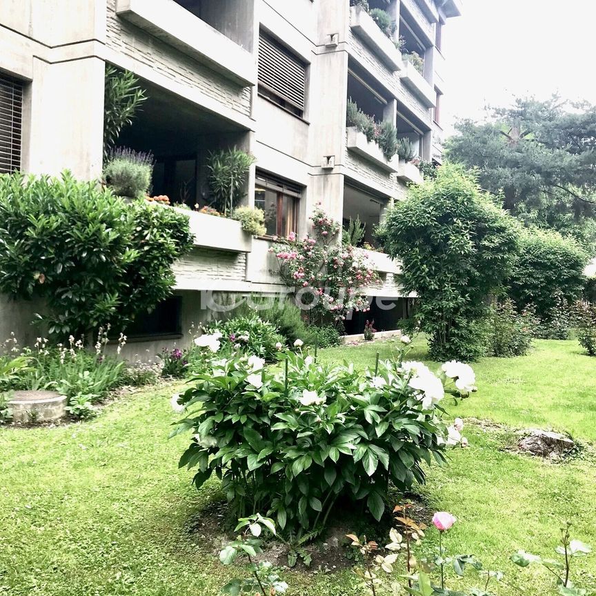 Spacieux et calme 4.5 pièces + cuisine avec balcon séparé à Sion - Foto 1