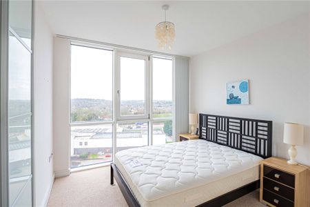 2 bed Flat for rent - Photo 5