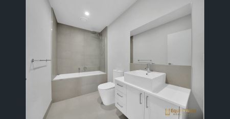 Townhouse with Solar Panels and Park Views! - Photo 4