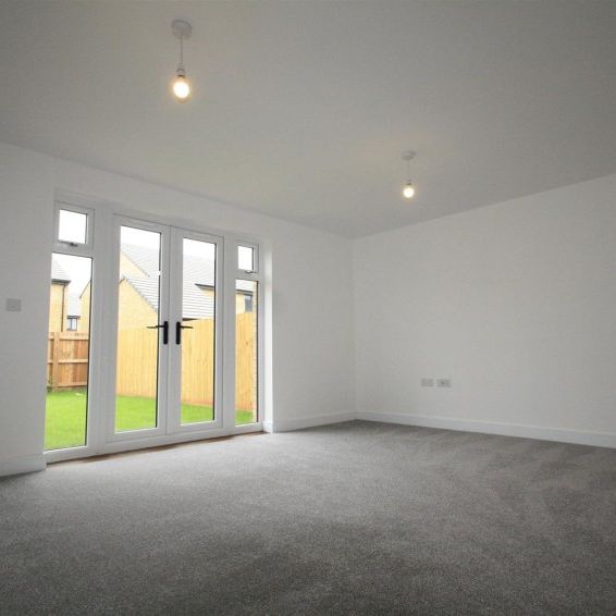 Roman Avenue, Exeter - Photo 1