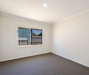 Renovated House at 5 Felicia - Photo 4