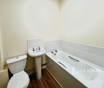 2 bedroom apartment to rent King Street, Great Yarmouth, Norfolk, NR30 - Photo 6