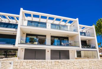 Long-term winter rental Apartment in Jávea with 2 bedrooms and communal pool