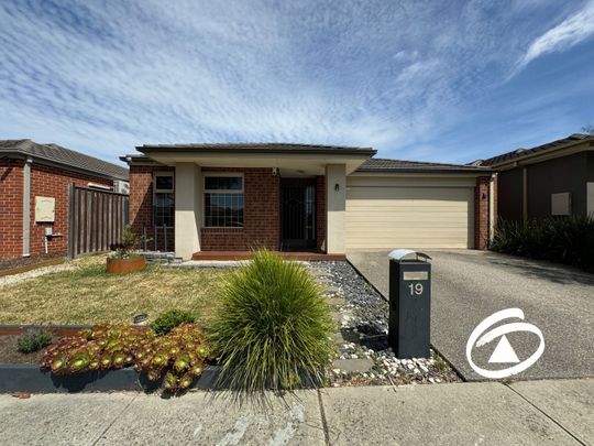 19 Celestine Drive, 3809, Officer Vic - Photo 1